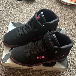Fila Black and Pink Patterned High-Tops